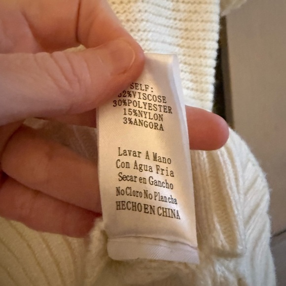 TCEC Off Shoulder Dolman Tunic Sweater - Picture 5 of 7